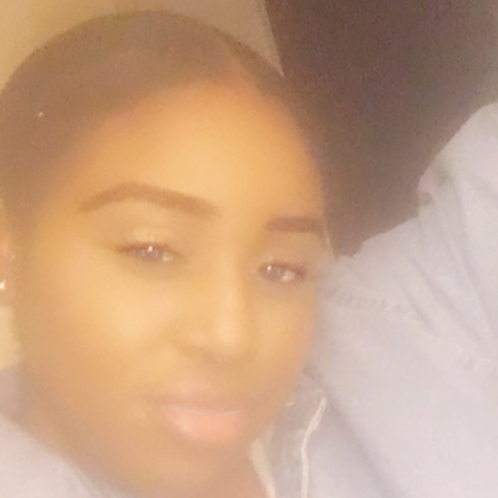 Meet your Posher, Iesha